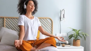 Employee overwhelmed by stress finds personalized mental health support through LifeSpeak Holistic Wellness.